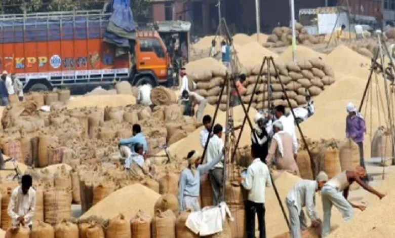 सहकारी समितियों की हड़ताल बेअसर, प्रदेश में धान खरीदी रफ्तार पर, तीसरे दिन भी बड़ी मात्रा में हुई खरीदी