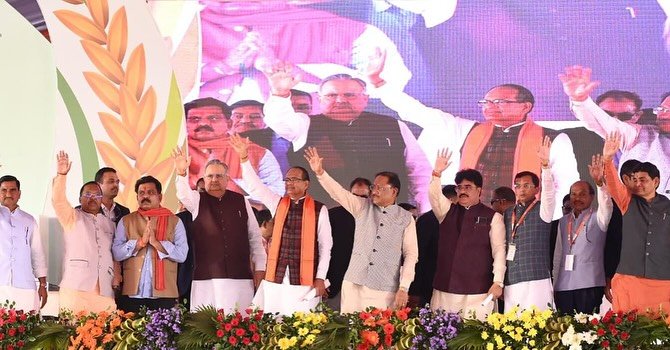 प्रधानमंत्री नरेंद्र मोदी ने कोयंबटूर से जारी की प्रधानमंत्री किसान सम्मान निधि की 21वीं किस्त; केंद्रीय मंत्री शिवराज सिंह चौहान की उपस्थिति में छत्तीसगढ़ के 25 लाख किसानों के खातों में पहुंचे 500 करोड़ रुपये