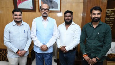 राज्यपाल रमेन डेका से भारोत्तोलन संघ के पदाधिकारियों ने की मुलाकात 11 yut