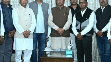 मुख्यमंत्री विष्णु देव साय से हल्बा-हल्बी समाज के प्रतिनिधिमण्डल ने की सौजन्य मुलाकात; शक्ति दिवस एवं अमर क्रांतिकारी शहीद गेंद सिंह जी के 201वीं शहादत दिवस समारोह के लिए दिया आमंत्रण 2 मुख्यमंत्री विष्णु देव साय से हल्बा-हल्बी समाज के प्रतिनिधिमण्डल ने की सौजन्य मुलाकात; शक्ति दिवस एवं अमर क्रांतिकारी शहीद गेंद सिंह जी के 201वीं शहादत दिवस समारोह के लिए दिया आमंत्रण