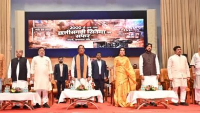 मुख्यमंत्री विष्णु देव साय रजत जयंती पर ‘छत्तीसगढ़ी फिल्मों के सफर’ कार्यक्रम में हुए शामिल; वरिष्ठ कलाकार एवं निर्माता हुए सम्मानित