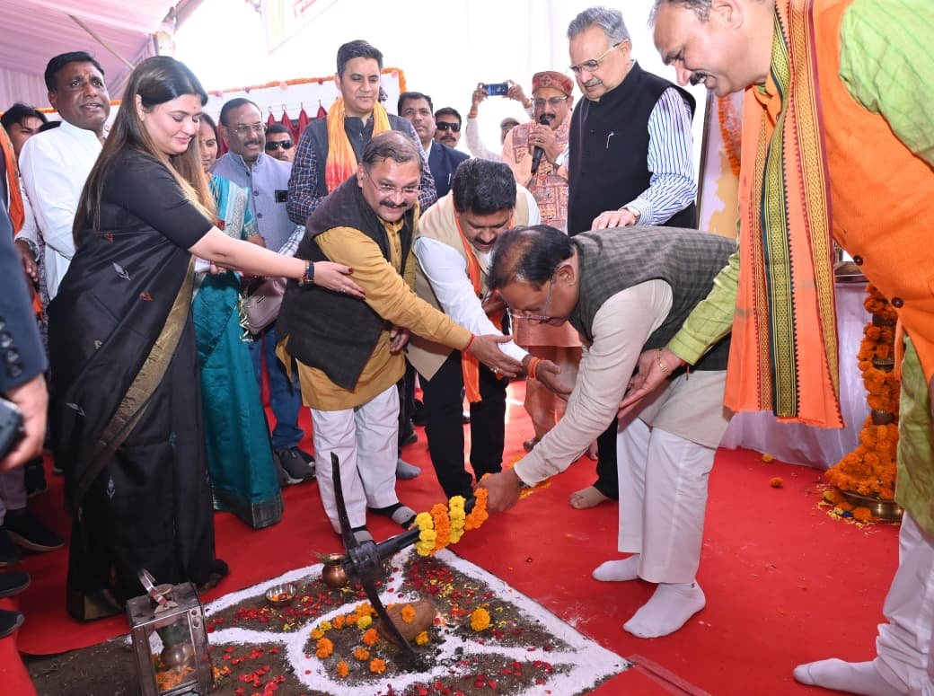 मुख्यमंत्री विष्णु देव साय ने मेडिकल कॉलेज निर्माण स्थल पर शिला स्थापना कर कवर्धा को दी सौगात, श्री पंचमुखी बूढ़ा महादेव रिवर फ्रंट निर्माण और रवेली में महाविद्यालय की घोषणा की 1 IMG 20251212 WA0013