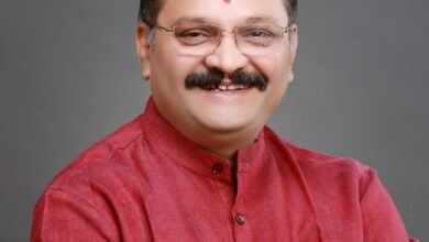 सांसद संतोष पांडेय लोकसभा के शीतकालीन सत्र में शामिल होने दिल्ली रवाना