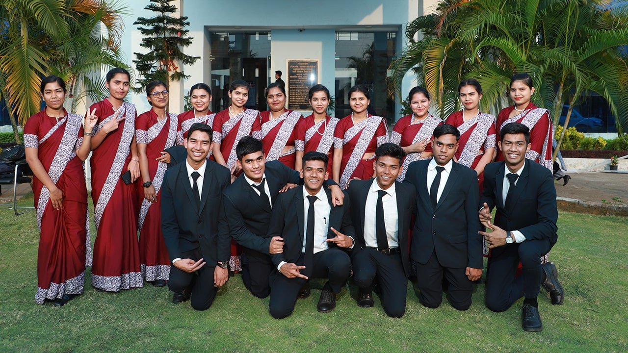 छत्तीसगढ़ के युवाओं के लिए सुनहरा अवसर, ओबेरॉय व हयात जैसे राष्ट्रीय स्तर के संस्थानों में मिलेगा कार्य करने का मौका, 80 सीटों के लिए ऑनलाइन आवेदन 25 जनवरी तक आमंत्रित