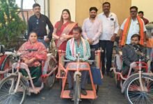 पंडरिया विधायक भावना बोहरा ने 07 दिव्यांगजनों को सहायक उपकरण वितरण किया