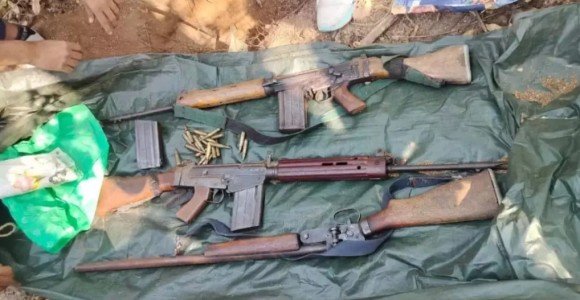 Naxalite Weapons Recovered: गरियाबंद में नक्सलियों के हथियारों बरामद, ई-30 ऑप्स टीम की कार्रवाई 1 Screenshot 2026 02 16 192510