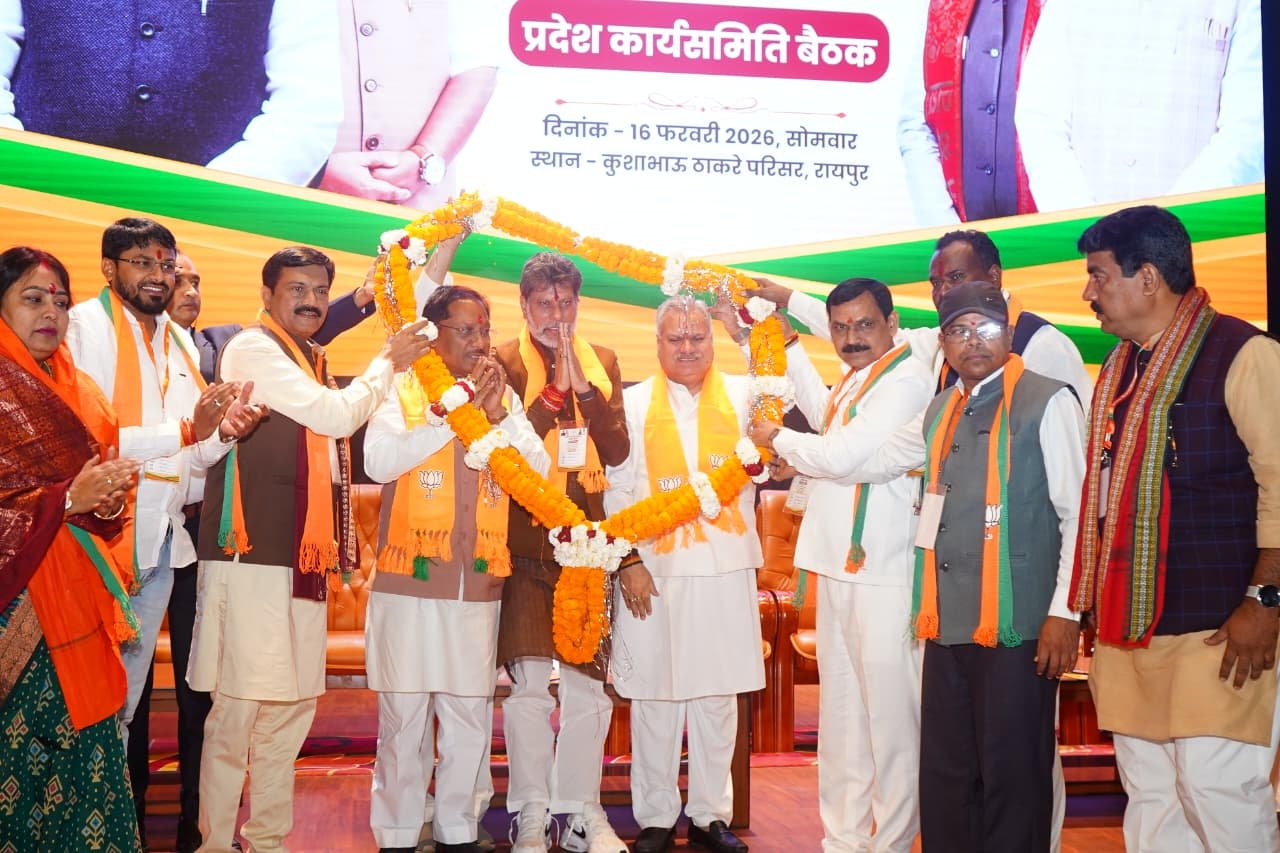 United Front State Working Committee Meeting: 2047 तक ‘विकसित भारत’ का लक्ष्य, कार्यकर्ताओं को जन-जन तक पहुँचाने का आह्वान 2 WhatsApp Image 2026 02 16 at 7.22.41 PM 1