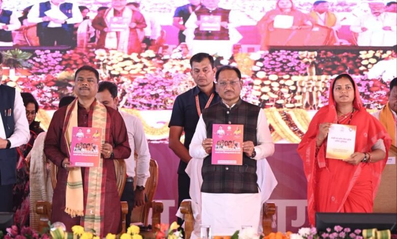 महतारी वंदन योजना से मातृशक्ति को मिला आर्थिक संबल : मुख्यमंत्री विष्णु देव साय 6 1772979184 0578f83ff9fc1255cd2b