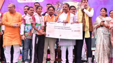 बस्तर की बेटी कुसुम ने रचा इतिहास, फुल मैराथन में पाई प्रथम सफलता 4 1774267661 2cdda3d80250b148416d