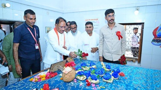 Saint Kabir's Words Unite The Society: संत कबीर की वाणी समाज को जोड़ती है, सरकार का संकल्प जनजीवन संवारता है : मुख्यमंत्री विष्णु देव साय 1 HCU57BQaoAA4prd 1