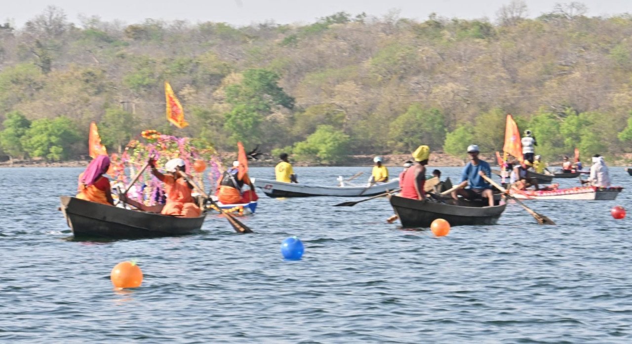 गंगरेल नौकायान उत्सव: महानदी रिवर बोट चैंपियनशिप का भव्य आयोजन, धमतरी में रचा गया इतिहास 3 ssss