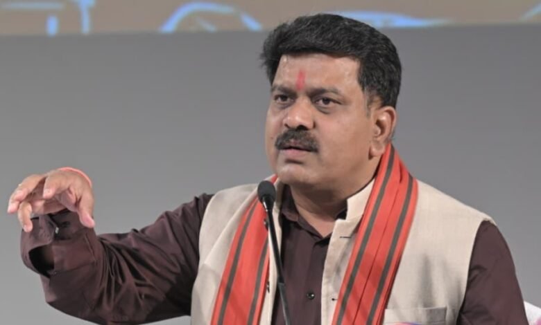 पीएम आवास निर्माण में देश में अव्वल होने पर उप मुख्यमंत्री विजय शर्मा ने जताया हर्ष 4 1774962503 e1d061c1f5869a0a10b8