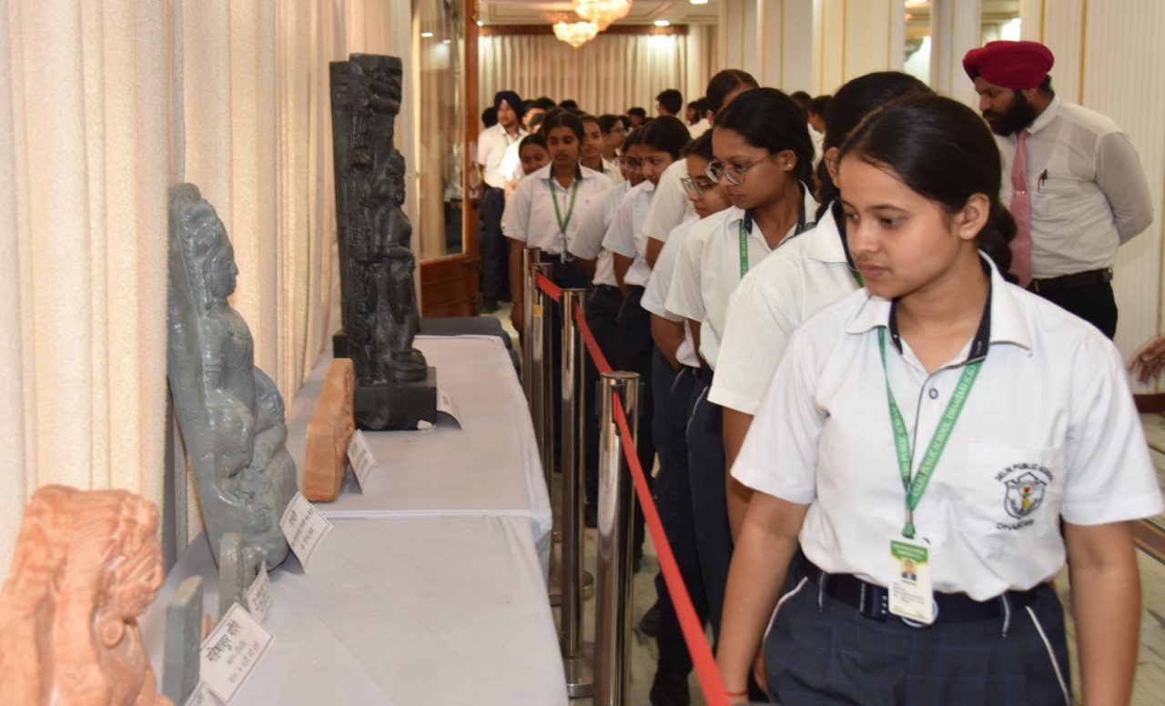 1775121709 b59d12f1e7b63833ef63