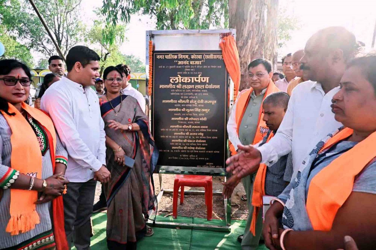 उद्योग मंत्री ने अपने जन्म दिवस पर लघु व्यवसायियों को दी आनंद बाजार वेंडिंग जोन की सौगात 4 1776011104 4fb9df6d55e625c24ddb