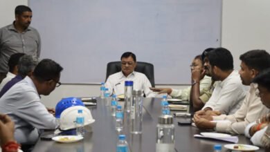 उद्योग एवं सार्वजनिक उपक्रम मंत्री लखनलाल देवांगन ने किया वेदांता पावर प्लांट के घटनास्थल का निरीक्षण 4 1776350652 43471dd0f79297552ddc