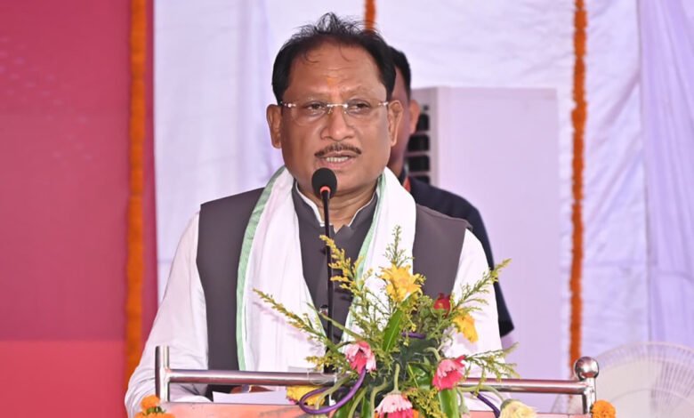 ’लेमरू पहुंचे मुख्यमंत्रीए चौपाल लगाकर सुनी ग्रामीणों की समस्याएं’ 5 1778938713 0134238650042de77f29