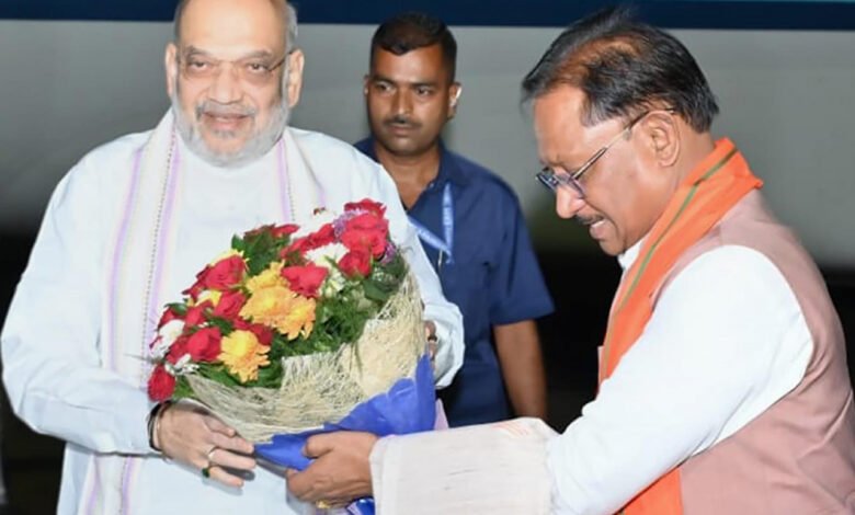 रायपुर में अमित शाह का दौरा, मुख्यमंत्री विष्णुदेव साय ने किया आत्मीय स्वागत 4 1779032577 f49235e75050ac61d95a 1