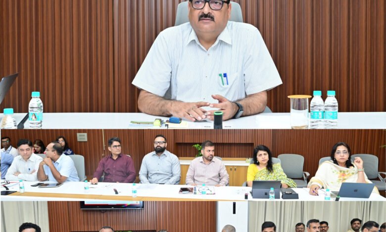 नियद नेल्लानार 2.0 बस्तर के सुदूर अंचलों में 31 व्यक्तिगत और 14 सामुदायिक योजनाओं का मिलेगा सीधा लाभ 5 1780049380 6b47d695fd31173af622