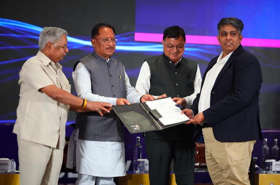 छत्तीसगढ़ में निवेश के लिए बिछा रेड कारपेट, 9,580 करोड़ रुपये के मिले प्रस्ताव; इन्वेस्टर कनेक्ट में हैदराबाद के निवेशकों को मुख्यमंत्री साय का न्योता 1 छत्तीसगढ़ में निवेश के लिए बिछा रेड कारपेट, 9,580 करोड़ रुपये के मिले प्रस्ताव; इन्वेस्टर कनेक्ट में हैदराबाद के निवेशकों को मुख्यमंत्री साय का न्योता