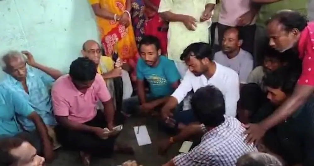 बंगाल में आवास योजना को लेकर घमासान, कट मनी के आरोपों से घिरी TMC 1 24A 200 2