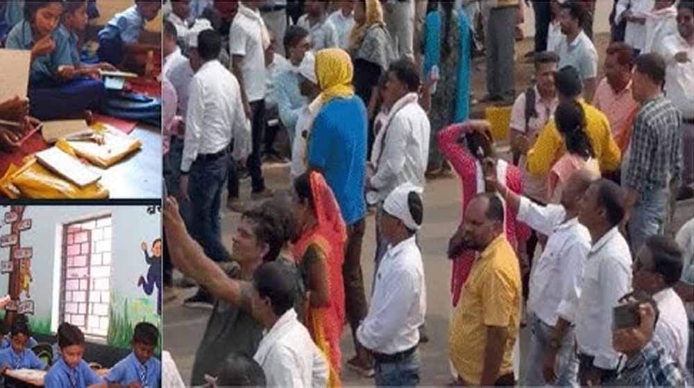 स्कूलों में किताबों का संकट, स्कैनिंग में गड़बड़ी से बच्चों तक नहीं पहुंच रहीं पाठ्यपुस्तकें 1 Chhattisgarh News 07 3 16