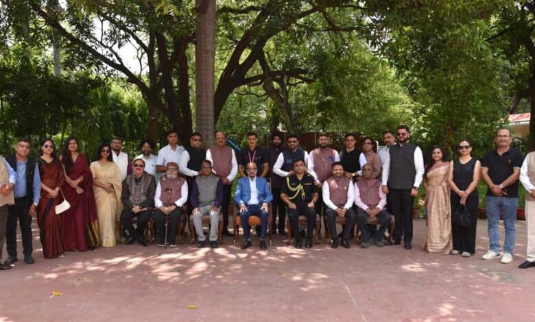 Grup 03