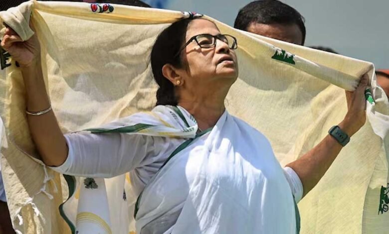 Mamata Banerjee 107 1 3
