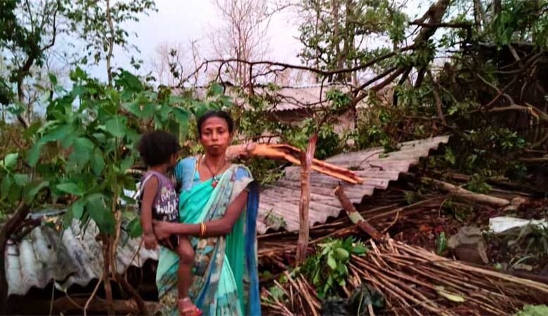त्वरित कार्रवाई से संभले हालात, क्षतिग्रस्त मकानों और सार्वजनिक संपत्तियों के पुनर्निर्माण का कार्य शुरू 9 pRASHASHAN 01 1