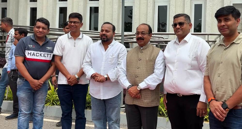 छत्तीसगढ़: डिप्टी सीएम अरुण साव ने मनोकामना रथ को किया रवाना, 'जोहार जगन्नाथ' अभियान की शुरुआत 1 10A 2 1