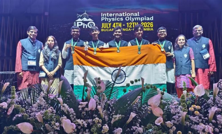 कोटा के छात्रों का कमाल, इंटरनेशनल फिजिक्स ओलंपियाड में भारत को दिलाए 5 गोल्ड, बना विश्व नंबर-1 5 15A 14 2