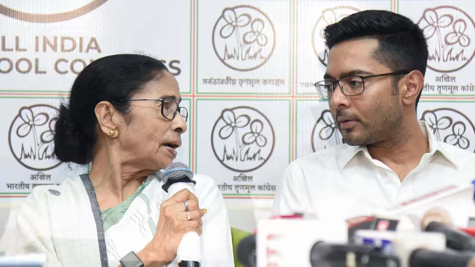 बागी गुट का दावा, अभिषेक हटे तो लौटेंगे नाराज टीएमसी नेता 1 173