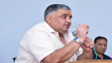 पेड़ लगाना भविष्य बचाना है: राजेश अग्रवाल बोले- वृक्षारोपण को जनआंदोलन बनाना समय की जरूरत 2 20A 139