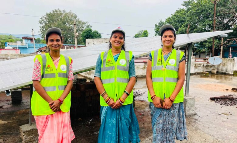 छत्तीसगढ़ की 'द्वीप्ति योजना' का असर, ग्रामीण महिलाएं सोलर बिजनेस से लिख रहीं सफलता की नई कहानी 9 24A 191