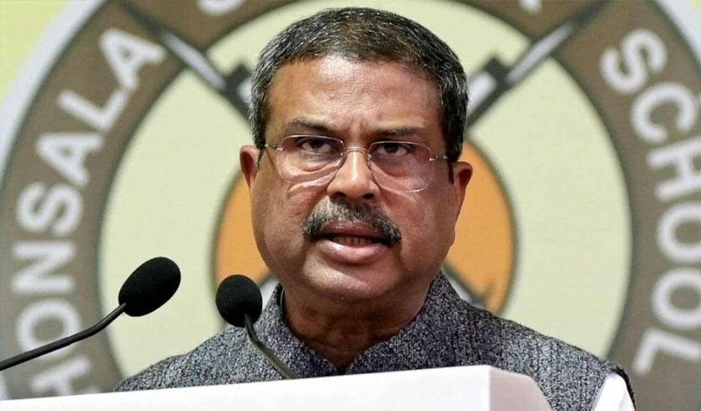 'युवाओं को कुचक्र में नहीं फंसने देंगे'— इस्तीफे के बाद धर्मेंद्र प्रधान का पहला बड़ा बयान, दीपके ने भी साधा निशाना 1 25A 132