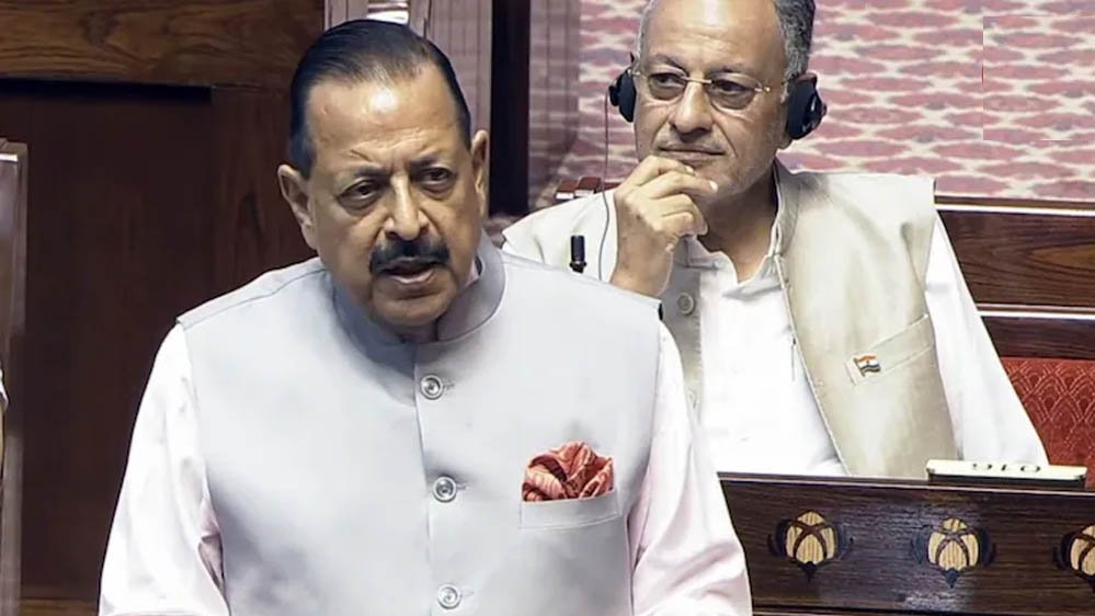 एंटी-पेपर लीक बिल पर सियासी घमासान, लोकसभा में विपक्ष का हंगामा; कार्यवाही स्थगित 1 27A 124