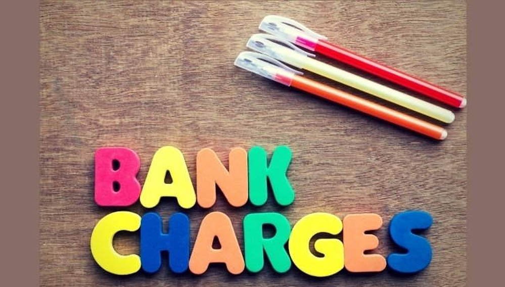Bank News: मिनिमम बैलेंस नहीं रखा तो जेब होगी ढीली! ₹26,170 करोड़ वसूल चुके बैंक, कहीं आपका अकाउंट भी तो नहीं है लिस्ट में? 1 29A 119