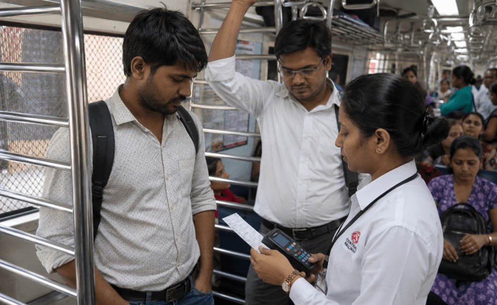 महिला कोच में घुसे तो भरना होगा ₹2500 जुर्माना, यात्रियों के लिए लागू हुआ सख्त नियम 1 29A 206