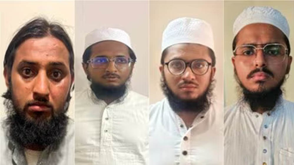 गुजरात ATS ने जैश-ए-मोहम्मद के 8 संदिग्धों को पकड़ा, दो राज्यों में संयुक्त ऑपरेशन से सफलता 1 3A 185 2