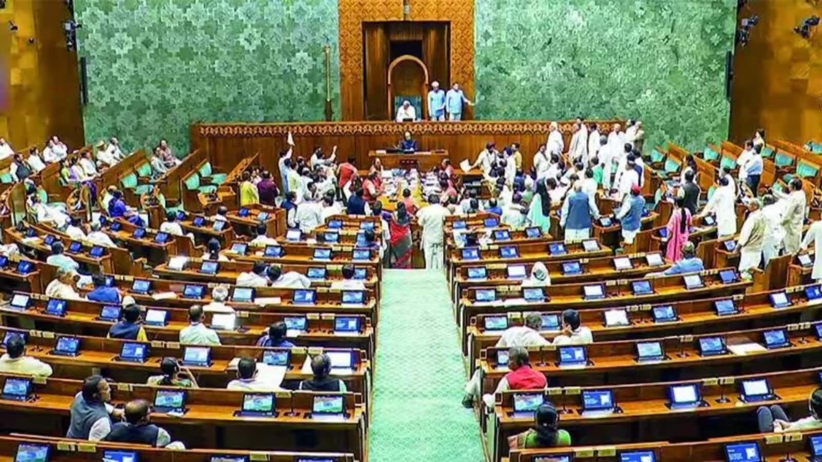 तीन महीने में बदली सियासत, क्या मोदी सरकार पास करा पाएगी बड़ा बिल? 1 47 14