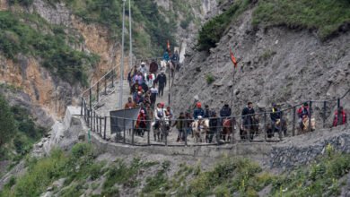 Amarnath Yatra: सेना की निगरानी में 4,812 श्रद्धालुओं का तीसरा जत्था जम्मू से रवाना, सुरक्षा के पुख्ता इंतजाम 2 4A 131