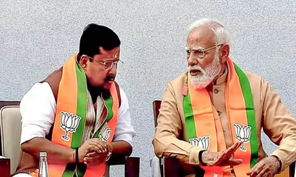 कैबिनेट विस्तार पर सियासी हलचल, मोदी सरकार में नौकरशाहों को बड़ी जिम्मेदारी मिलने की चर्चा 1 4A 269