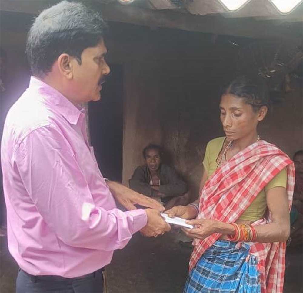 आपदा में पति को खोने वाली चैती का सहारा बना प्रशासन 1 Apda 01 3