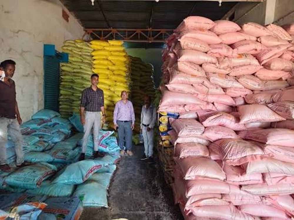 किसानों के लिए चेतावनी! दुर्ग की समितियों में भंडारित खाद गुणवत्ता जांच में फेल 1 Chhattisgarh News 01 2 1