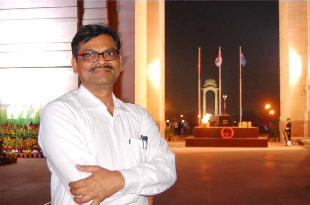 गाना गाते समय थम गई सांसें, बिलासपुर में हार्ट अटैक से प्रोफेसर का निधन 1 Chhattisgarh News 02 2 19