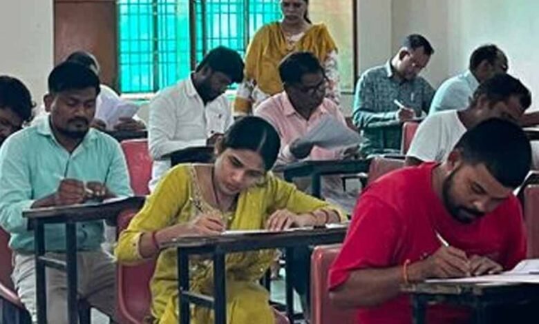रायपुर समेत चार परीक्षा केंद्रों पर सहायक कमांडेंट भर्ती परीक्षा, हजारों उम्मीदवारों ने दी परीक्षा 7 Chhattisgarh News 02 3 15