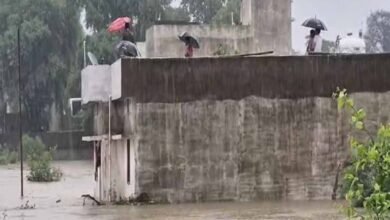 मूसलाधार बारिश से बिलासपुर बेहाल, पानी में घिरे घरों में फंसे लोगों की बढ़ी मुश्किलें 2 Chhattisgarh News 07 3 13