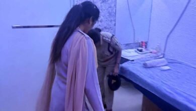 CG News: रायपुर के स्पा सेंटरों पर पुलिस की रेड, लापरवाही बर्दाश्त नहीं; सख्त कार्रवाई की चेतावनी 2 Chhattisgarh News 07 3 7