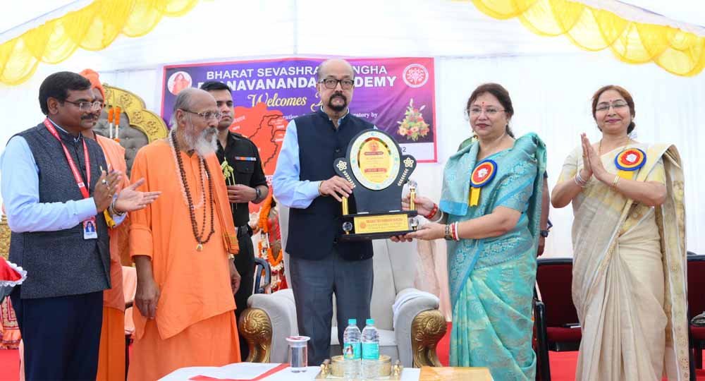 AI और रोबोटिक्स पर राज्यपाल डेका का जोर, बोले- तकनीक का उद्देश्य मानव कल्याण होना चाहिए 1 Chhattisgarh News 08 1 3