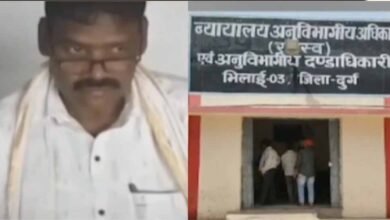 राजनांदगांव: राशि लेते दिखे पटवारी का वीडियो वायरल, कलेक्टर ने जारी किया निलंबन आदेश 2 Chhattisgarh News 09 3 7