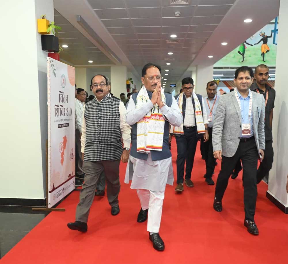 पिछले चिंतन शिविरों के परिणामस्वरूप ई-ऑफिस, मुख्यमंत्री हेल्पलाइन 1076 और सेवा सेतु जैसे नवाचार हुए साकार 1 Chitan 03